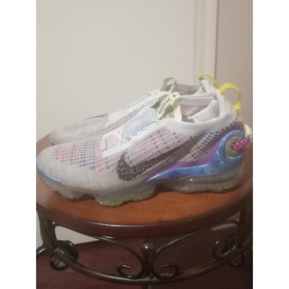 Nike Air Vapormax 2020 Flyknit Multi Color Pure Platinum Shoes Sz 7Y / Women 8.5 - Picture 8 of 15
